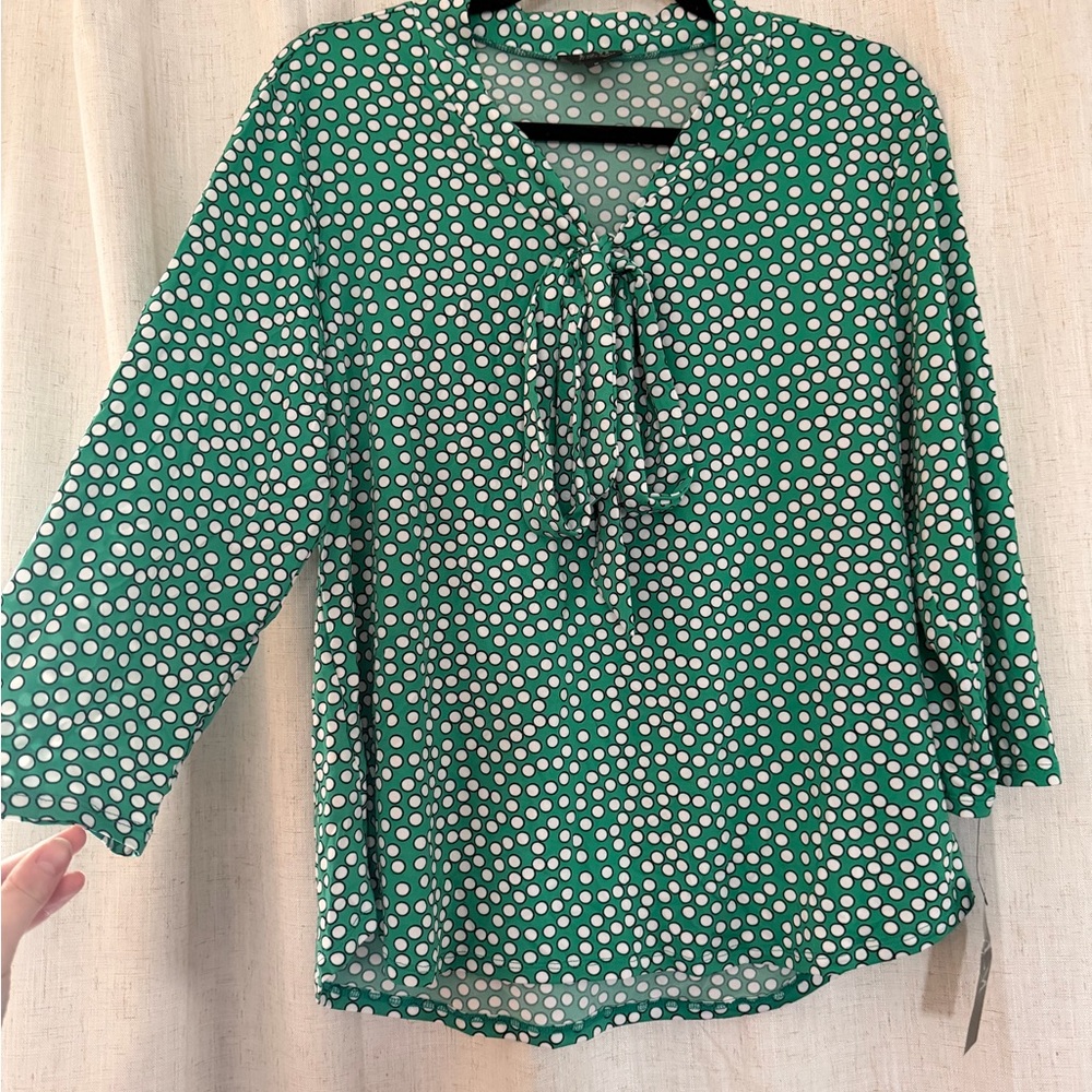 LM Kelly Green Polka Dot Tie-Neck Blouse Silky - Picture 3 of 3